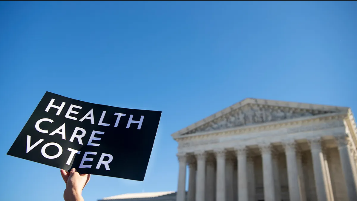 White House memo says Democrats' plan could spend $200B on healthcare for illegal immigrants